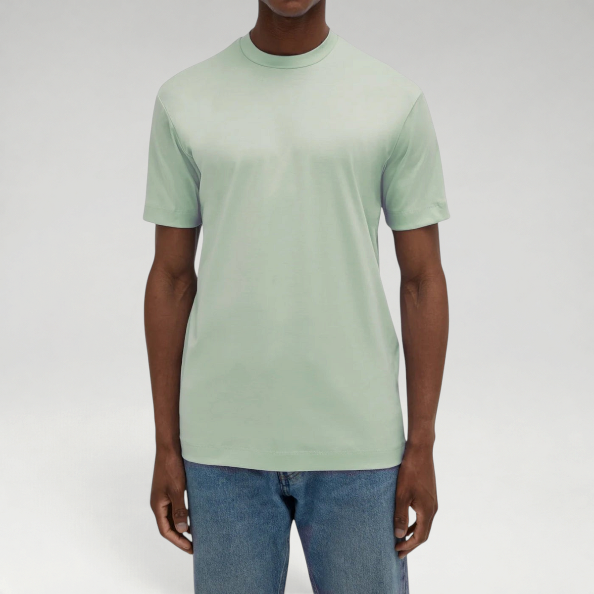 FBYMM Supima Shine T-shirt in Venice green met een glanzende afwerking, ronde hals en getailleerde pasvorm.