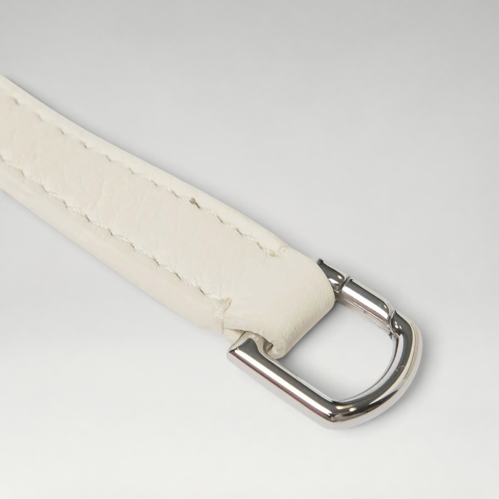 FBYMM L19 Extra Pocket tas witte kalfsleren schouderband met zilverkleurige metalen gesp