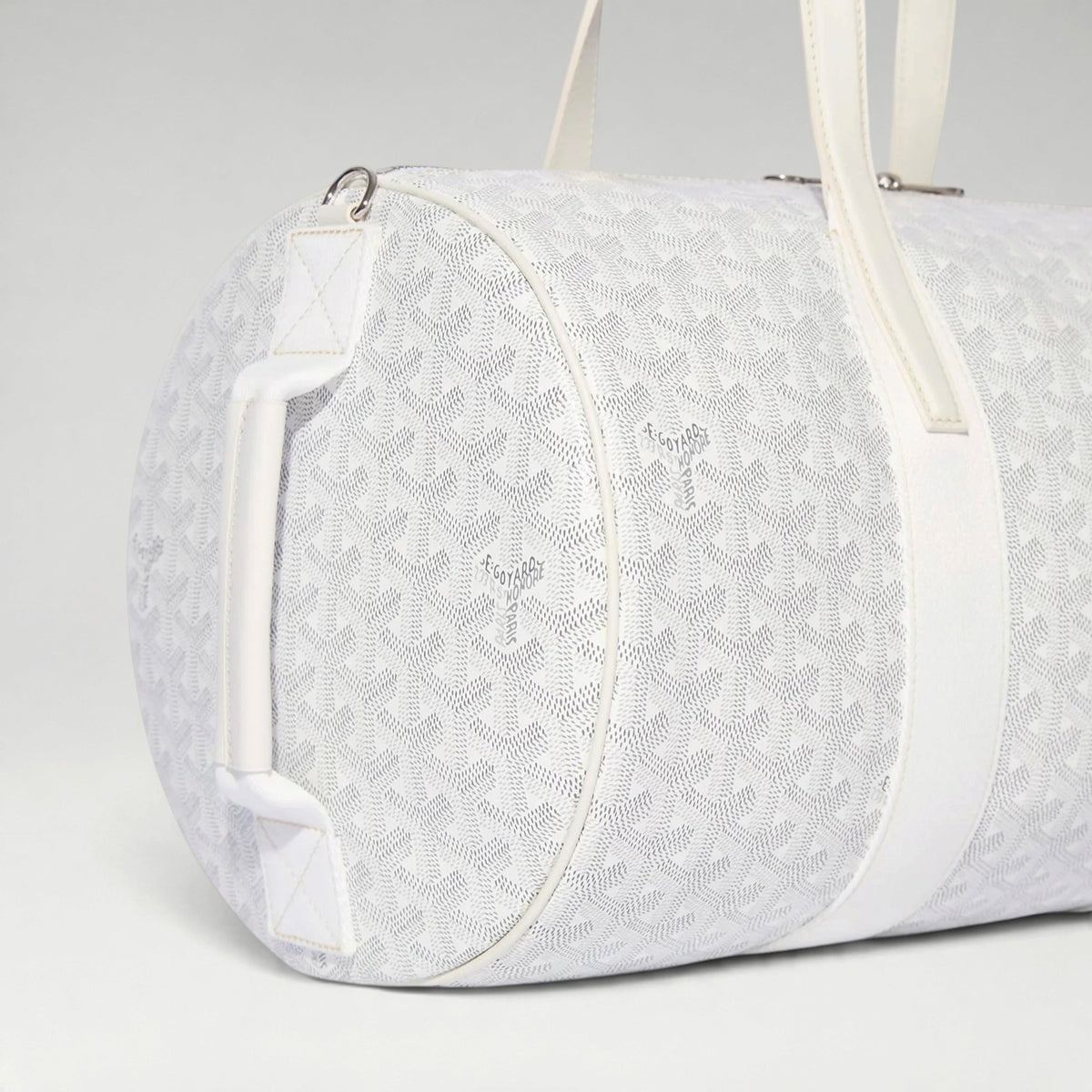 Barrel 40 Sports Bag White