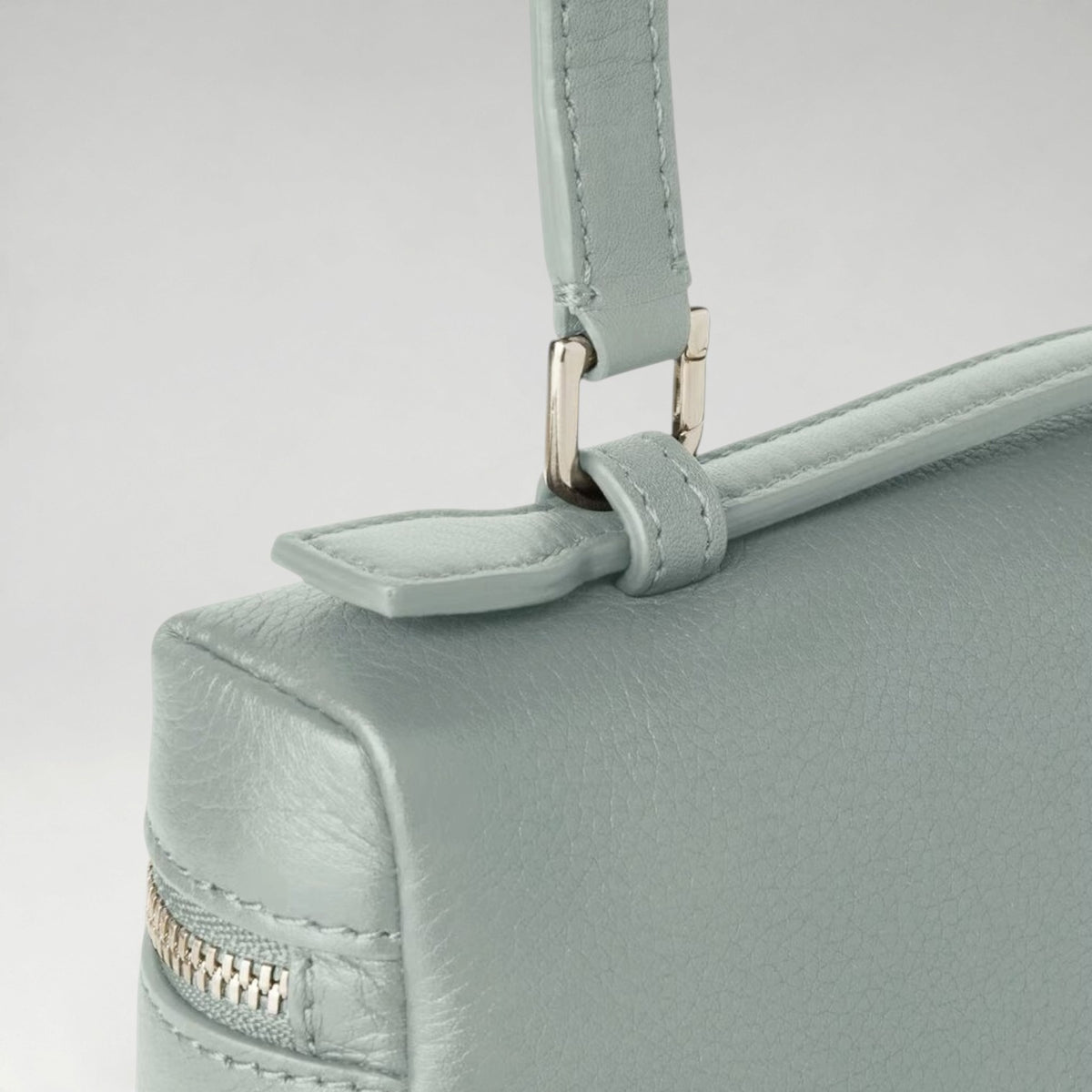 L19 Extra Pocket Bag Eucalyptus
