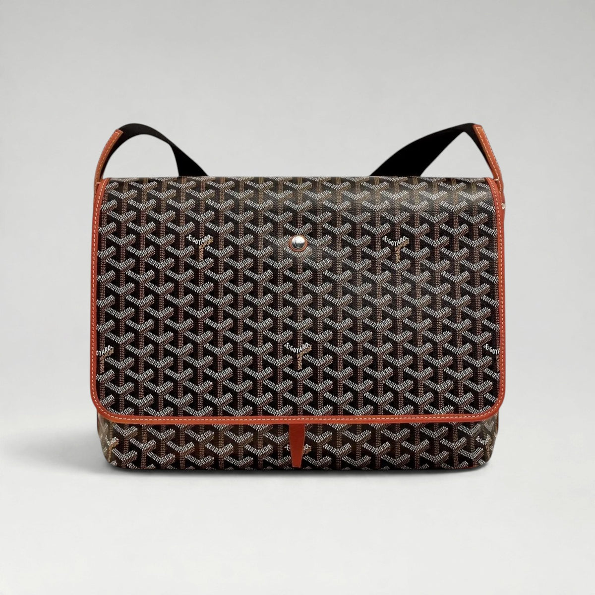 Capetien MM Messenger Bag Brown