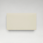 FBYMM Uptown Pouch in wit kalfsleer met een minimalistisch envelopontwerp en gestikte details