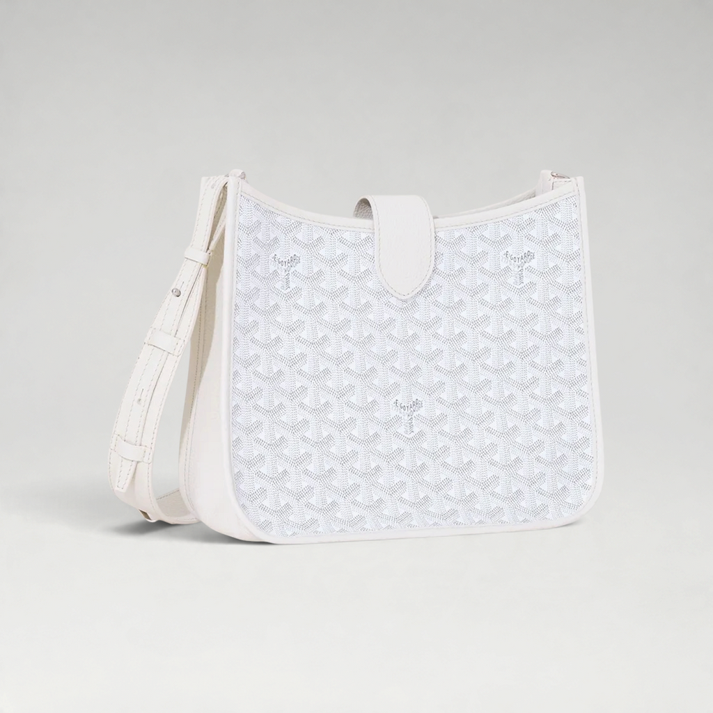 Witte FBYMM Musette PM tas van Goyardine canvas en Decize Taurillon leer met verstelbare schouderband en magneetsluiting