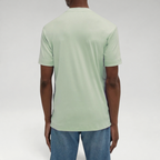 Achterkant van een FBYMM Supima Shine T-shirt in Venice green met een glanzende afwerking en getailleerde pasvorm.