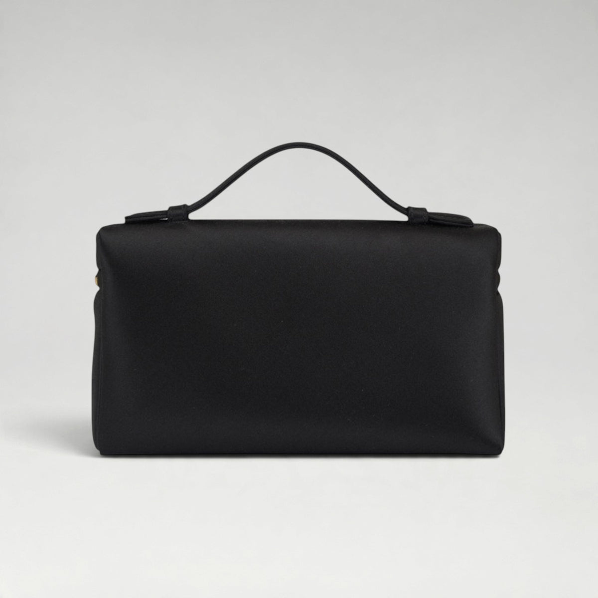 L19 Extra Pocket Bag Black Gold