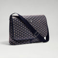 Capetien MM Messenger Bag Navy