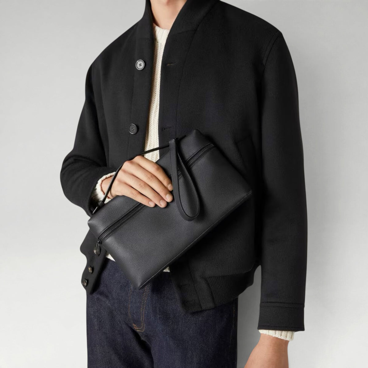 L29 Extra Pouch Men Black