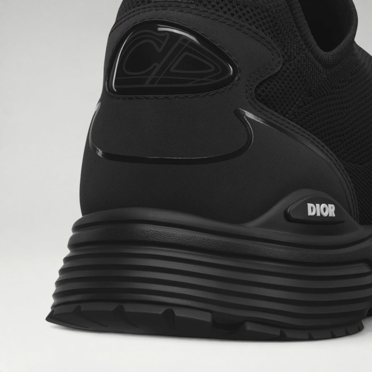B30 Mesh Black