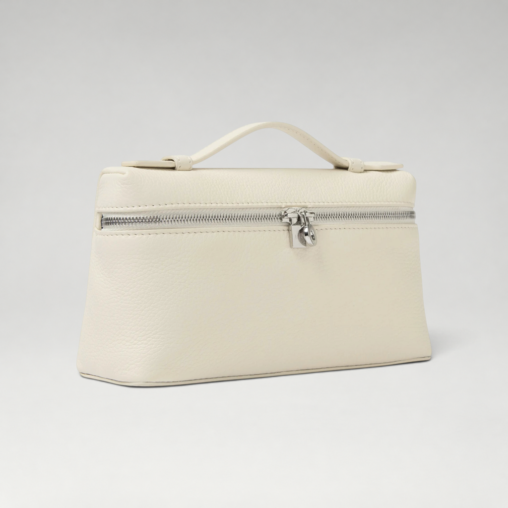 FBYMM L19 Extra Pocket tas in wit kalfsleer met zilverkleurige ritssluiting en handvat