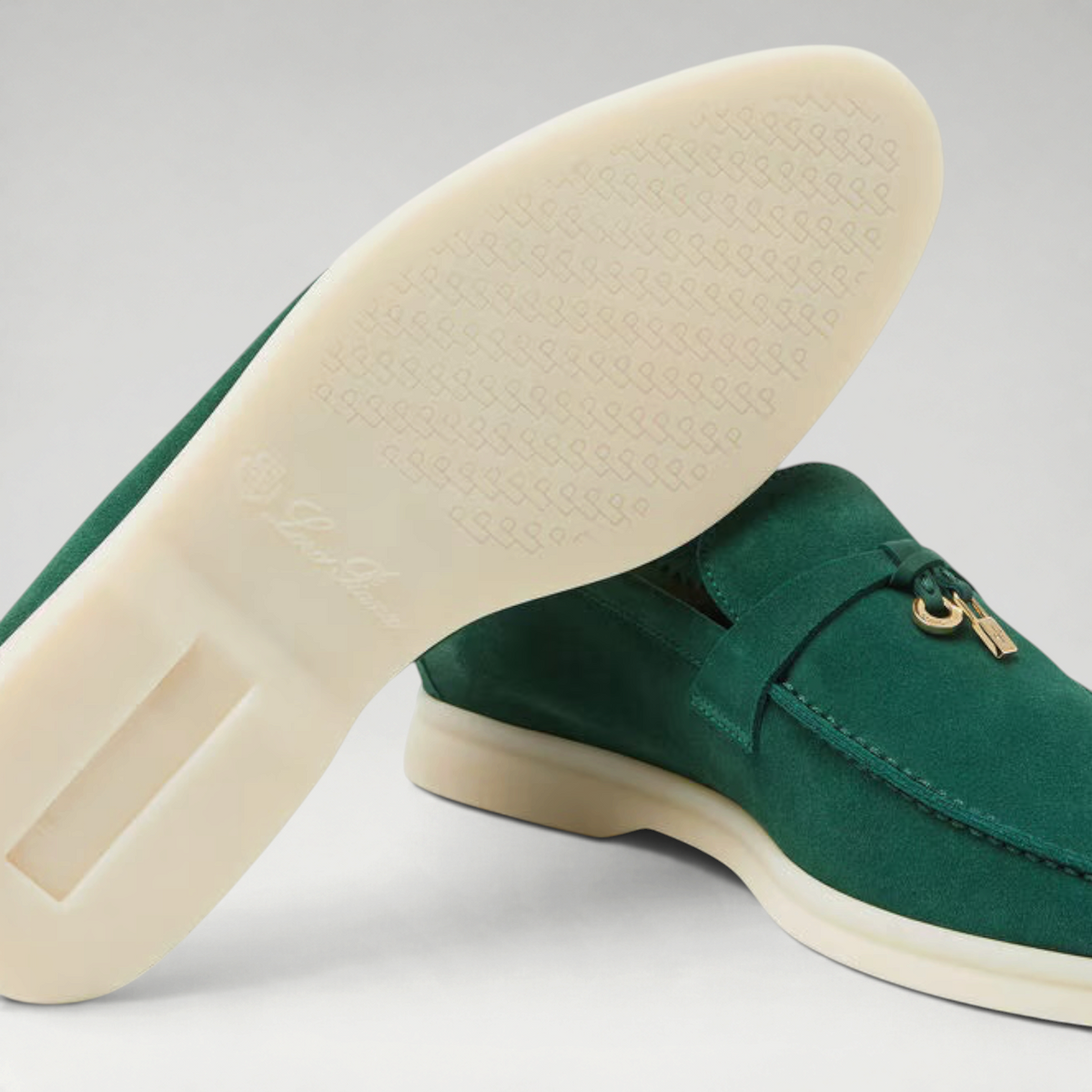 FBYMM Summer Walk loafers in groen suède met rubberen zool en gouden My Charms-details