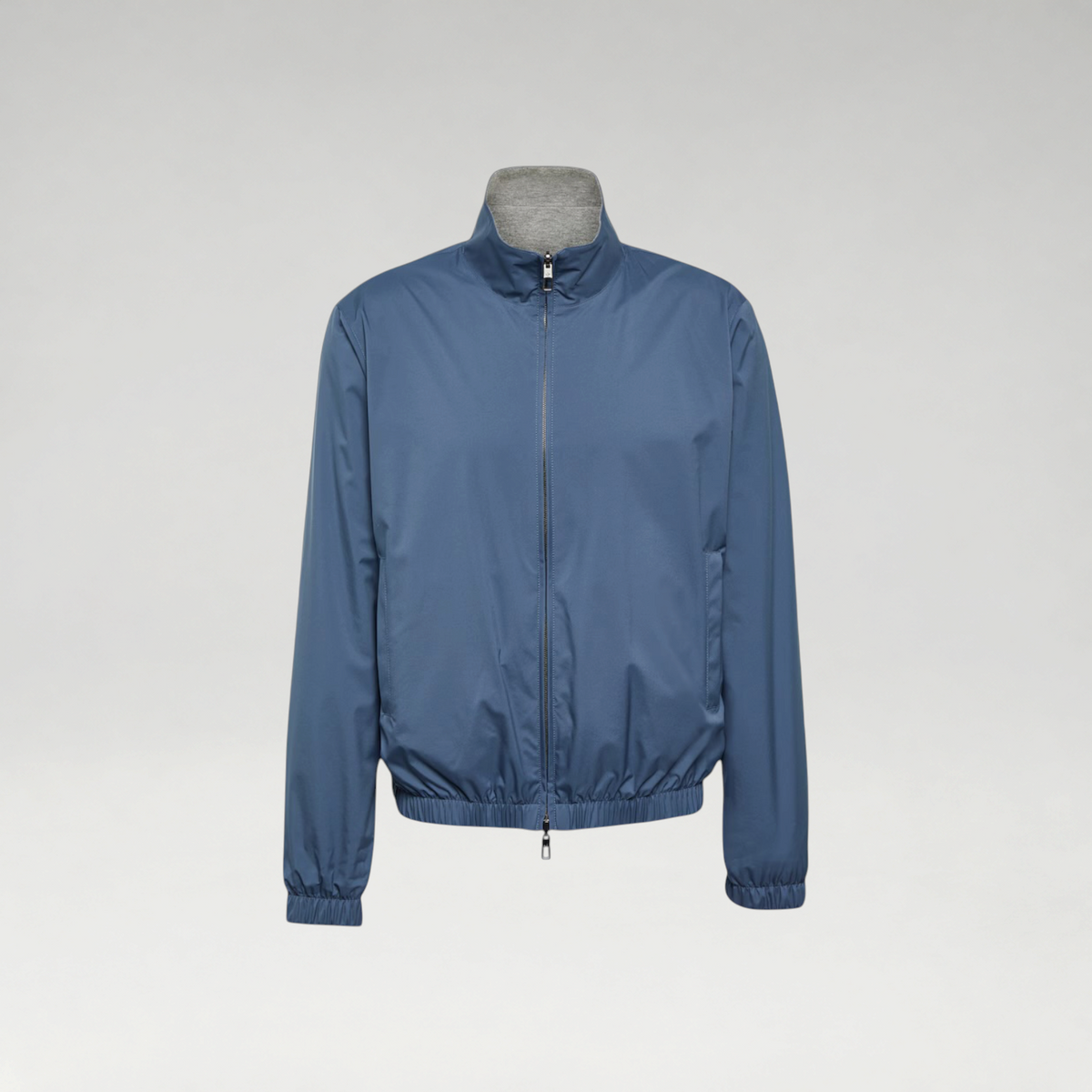 FBYMM Windmate bomberjack in blauwgrijs met opstaande kraag, tweewegritssluiting en elastische boorden.