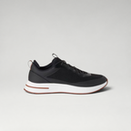 FBYMM Weekend Walk Tech zwarte sneakers van polyamide met vetersluiting, witte zool en bruine accenten.