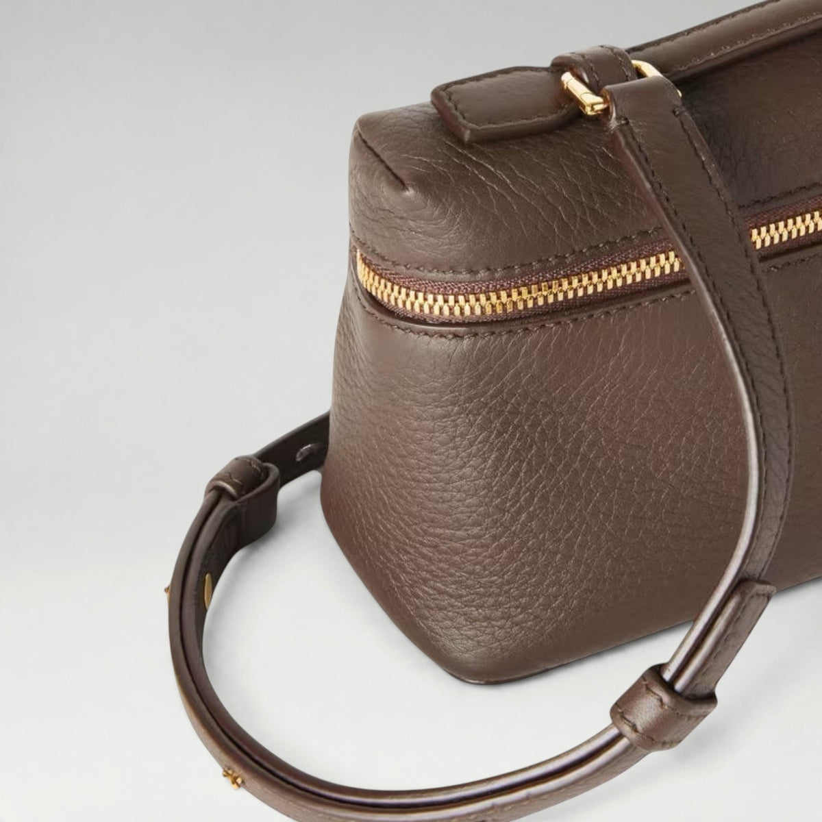 L19 Extra Pocket Bag Dark Chocolate