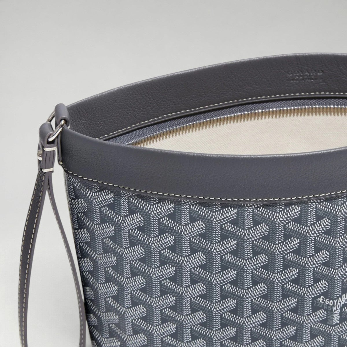 Conti Pouch Grey