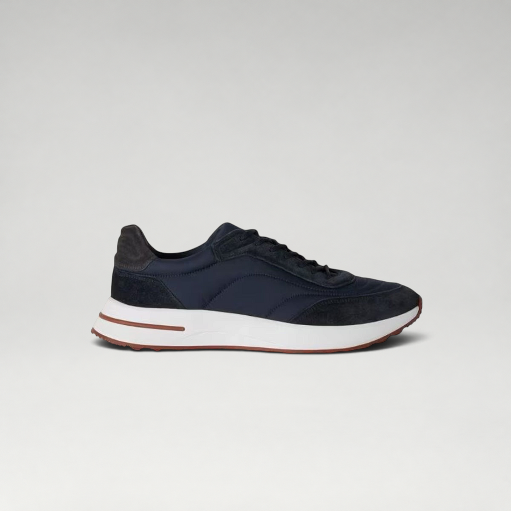 FBYMM Weekend Walk navy sneakers van microvezel en suède met waterdichte Storm System-behandeling en rubberen zool.
