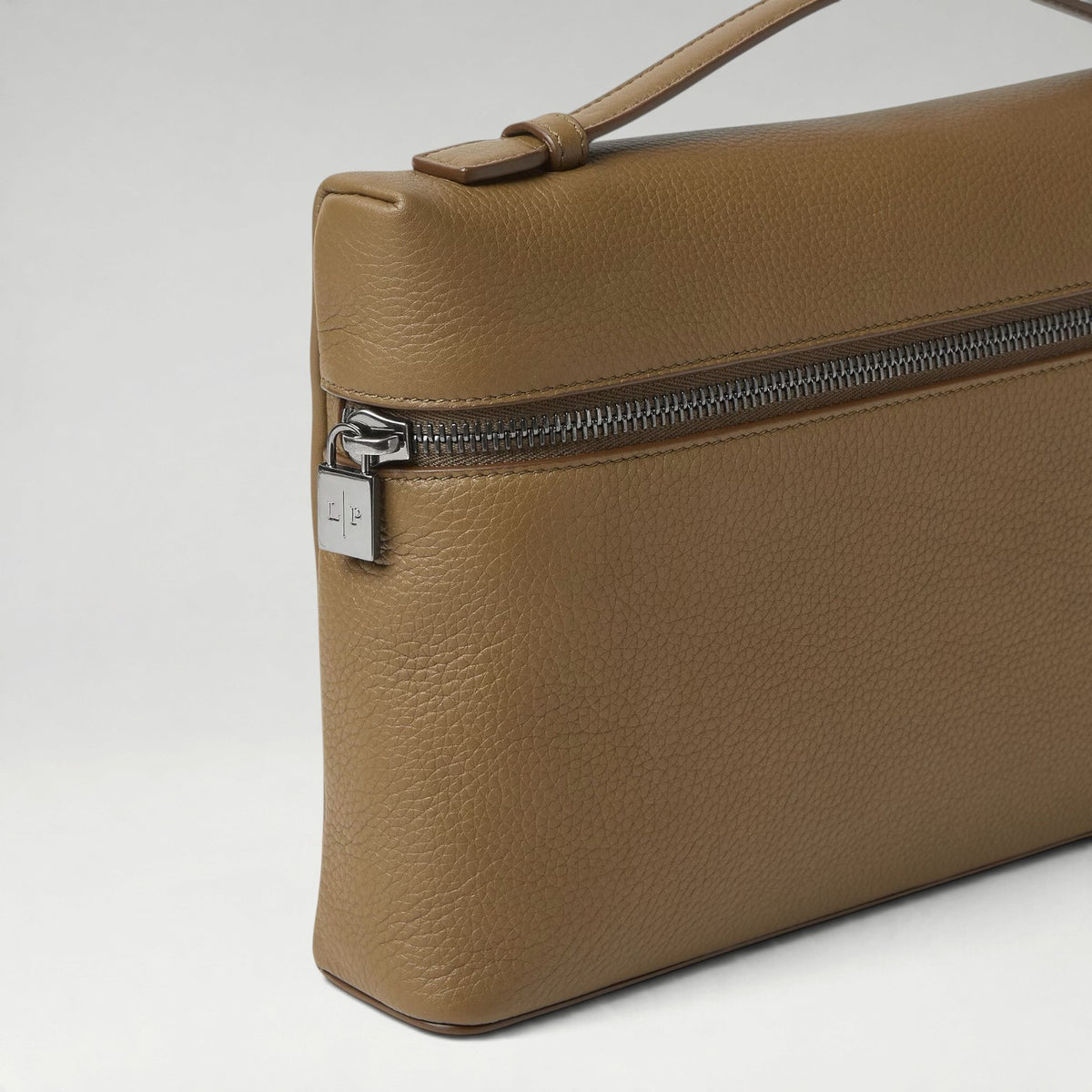 L29 Extra Pouch Men Salty Capers