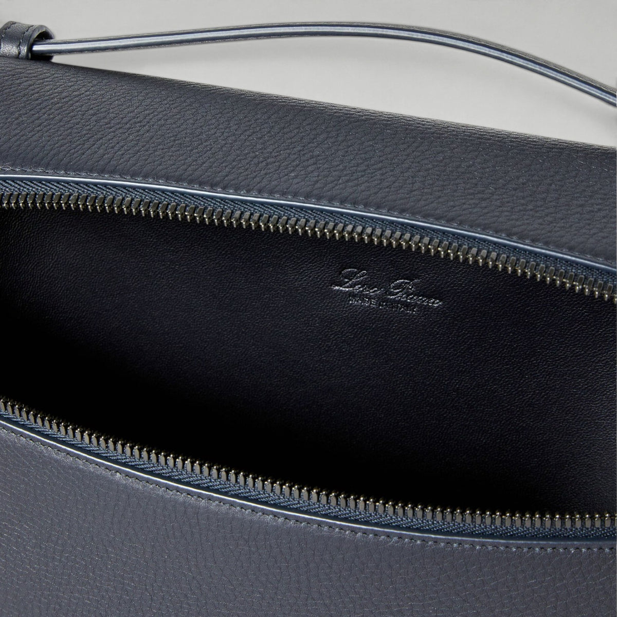 L29 Extra Pouch Men Navy