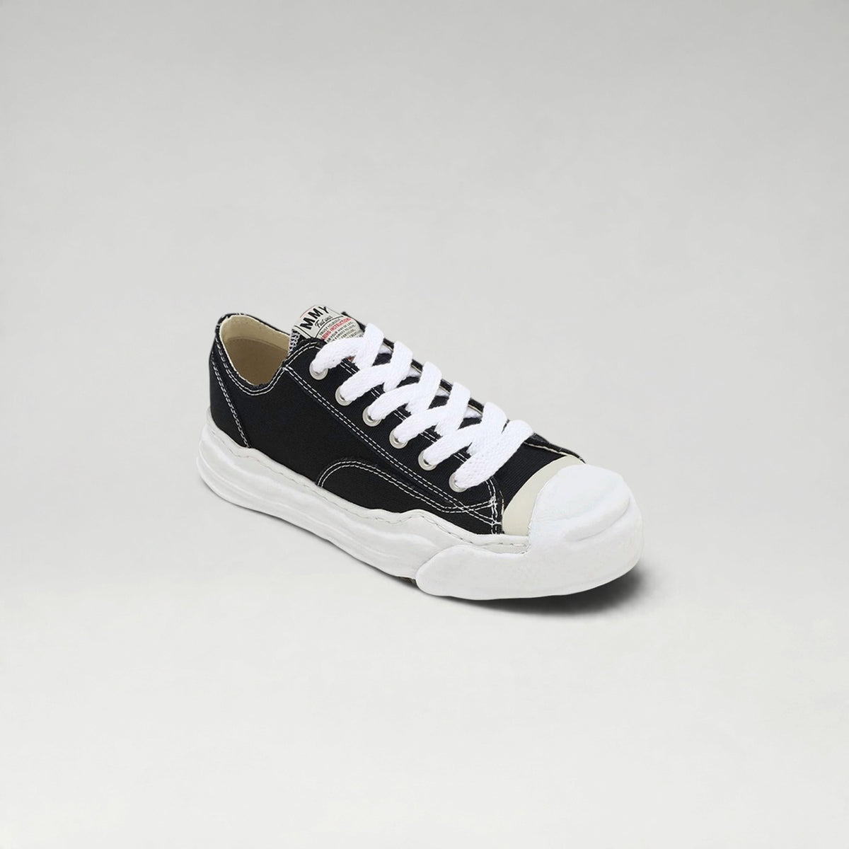 Hank Canvas Black White Sneakers